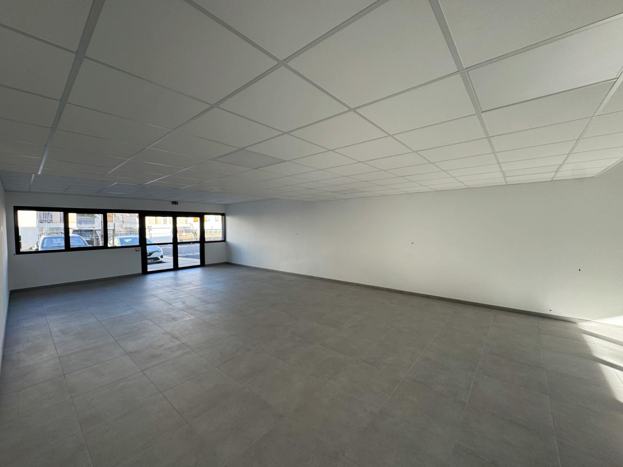 Bureau Aubagne 539m² Vente bureau Aubagne Bouches-du-Rhône OVBUR2308172 6